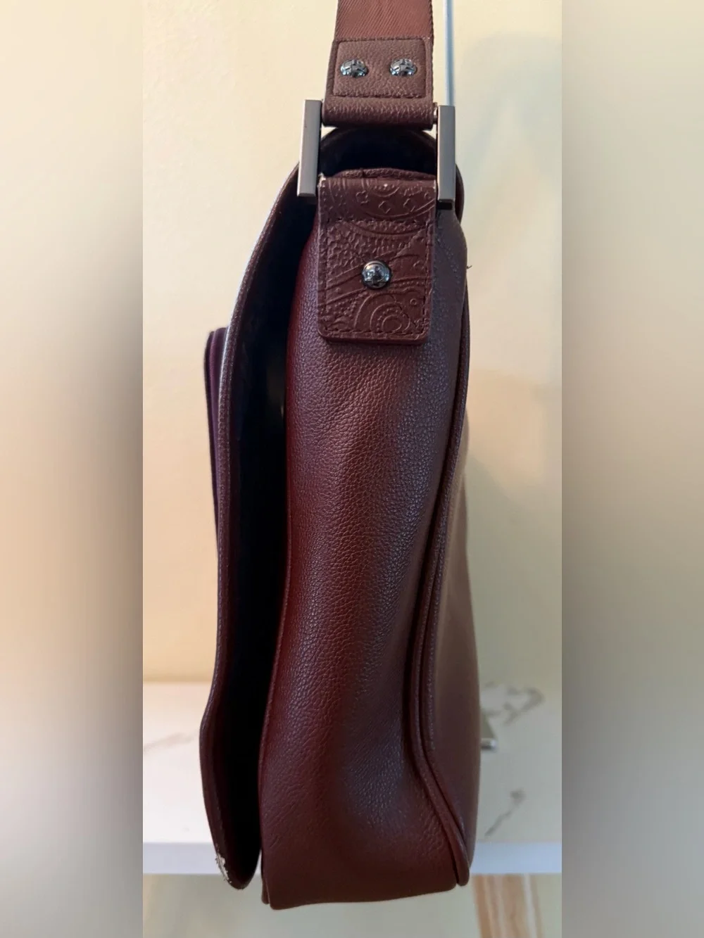 Robert Graham Brown Leather Messenger Bag,  Very Good Condition.